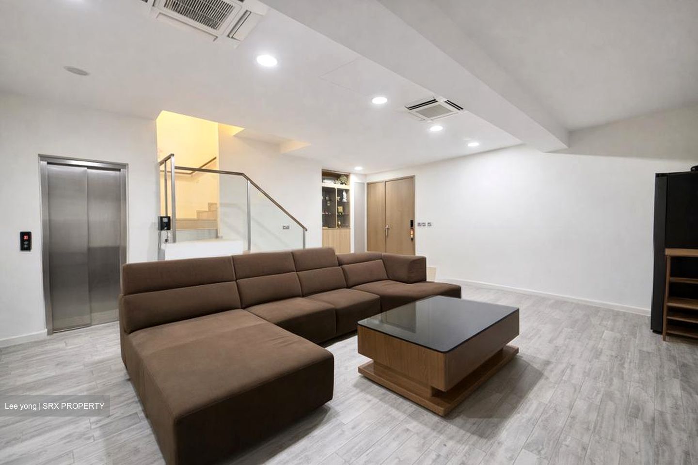 Watercove (D27), Terrace #520610091